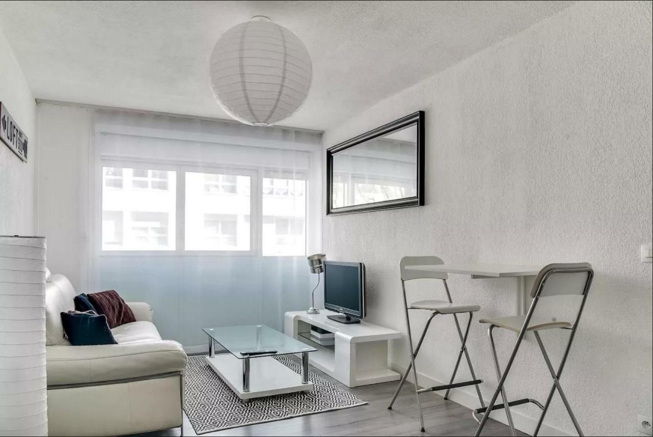 Appartements du Léman - Proches Genève - Parkings privés gratuits Annemasse Esterno foto