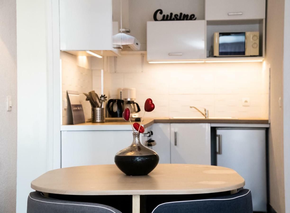 Appartements du Léman - Proches Genève - Parkings privés gratuits Annemasse Esterno foto